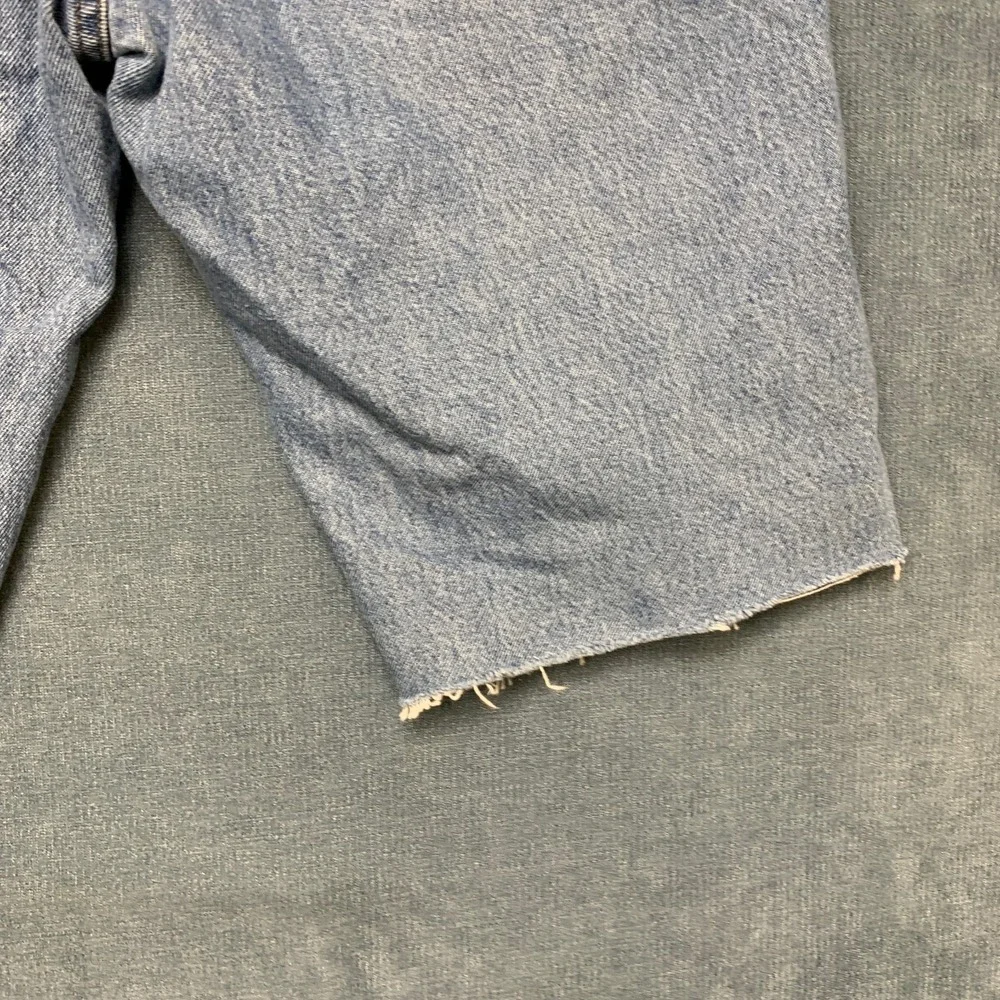 Rustler Bermuda Shorts Mens 34x34 Blue Denim Light Wash Frayed Hem 5 Pockets